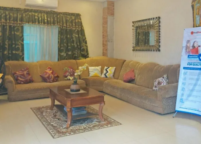Reddoorz Near Talisay District Hospital 2* Candulawan