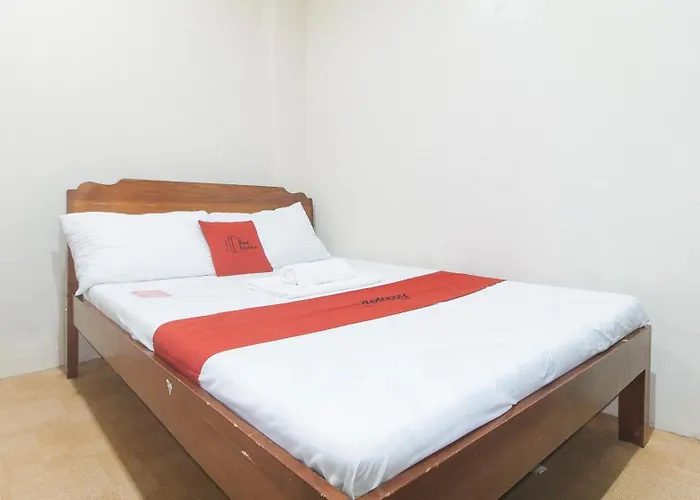 Reddoorz Near Talisay District Hospital 2*