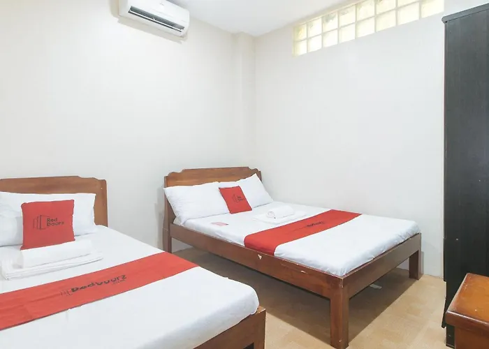 Hotel Reddoorz Near Talisay District Hospital