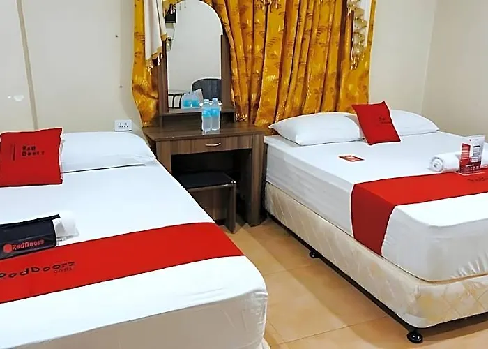 Reddoorz Near Talisay District Hospital Hotel Candulawan