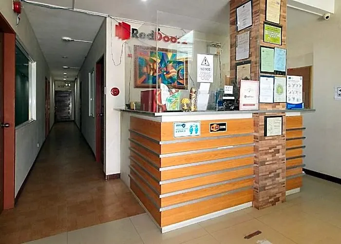 Reddoorz Near Talisay District Hospital 2* Candulawan